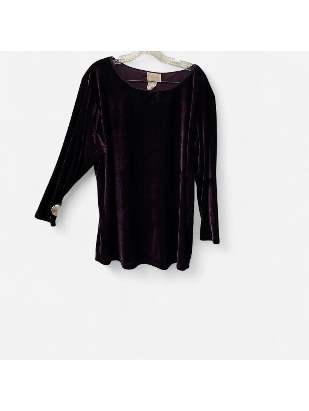 Vintage purple velvet long sleeve top.